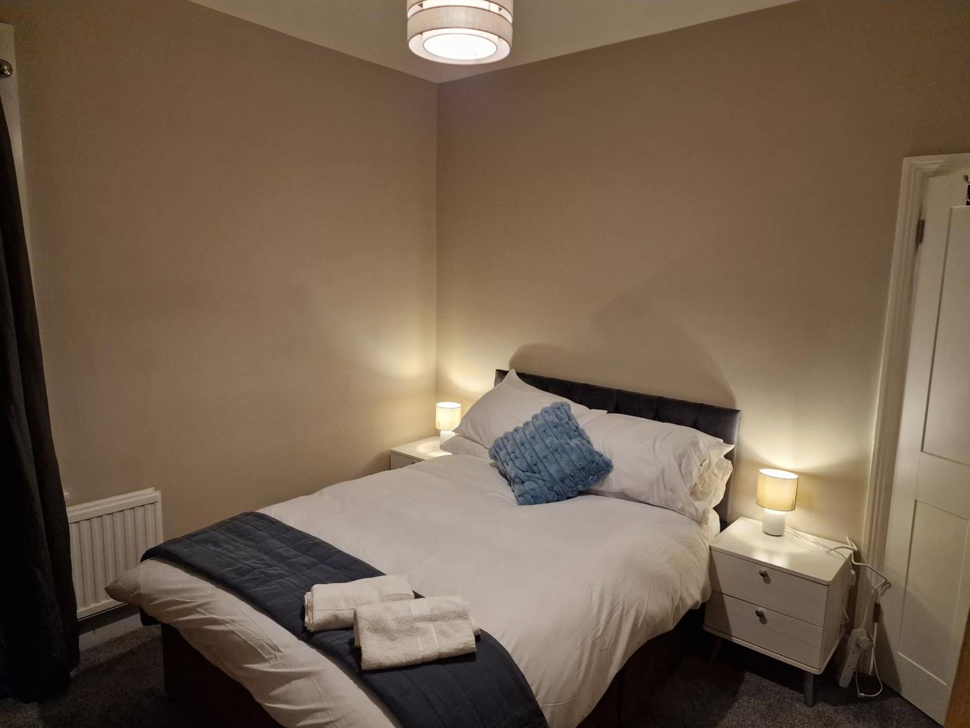Bean -2 Double Bed And Sofa Bed Apartment